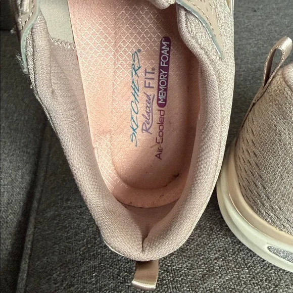 Skechers Women's Light Pink Sneakers - Picture 3 of 7